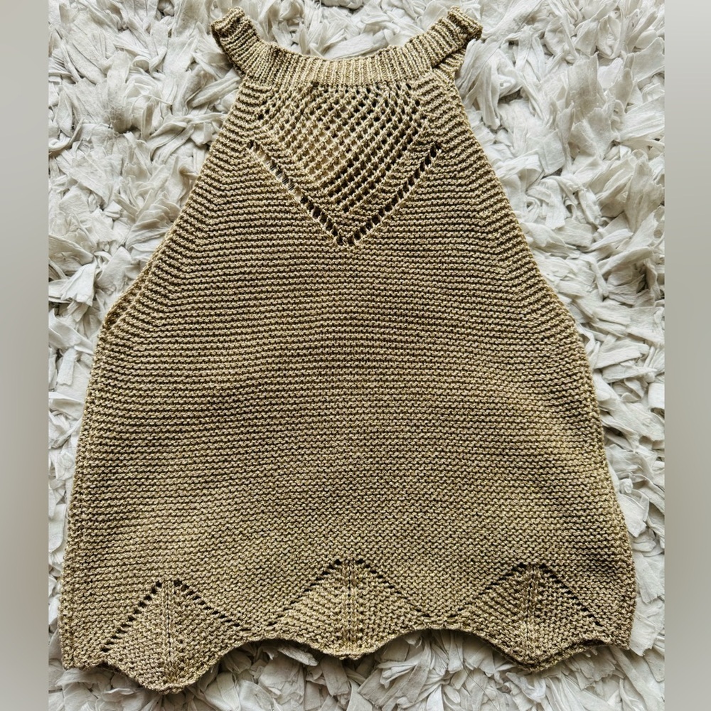 NWT Metallic Halter Neck knit crop top Size Small - Picture 4 of 8